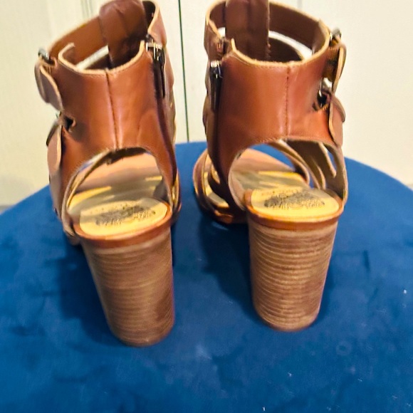 NEW Vince Camuto Jarvina Gladiator Leather Sandal Size 8.5/38.5 - Picture 9 of 9